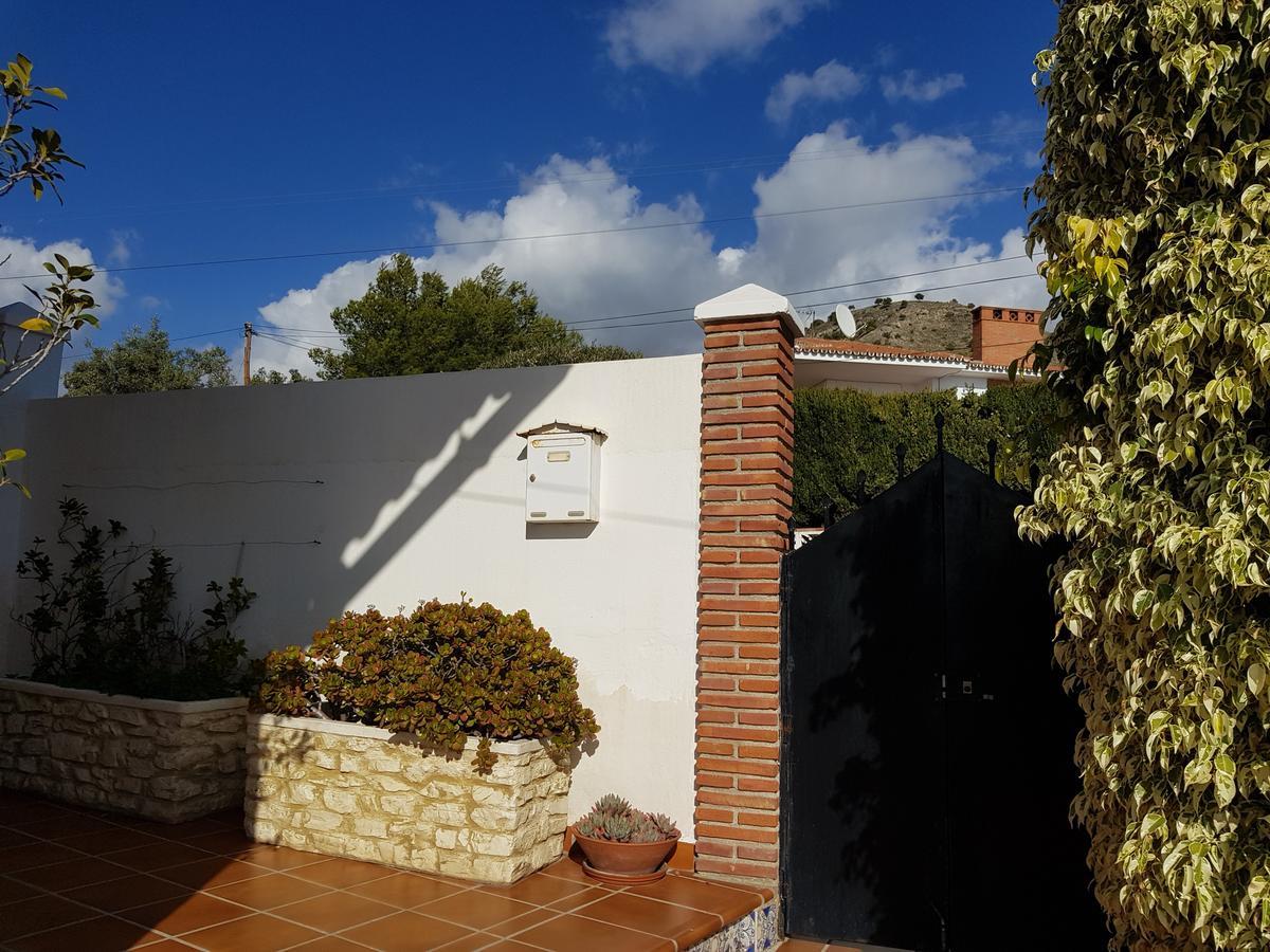 Villa - Zeezicht, Zwembad Nerja Exterior photo