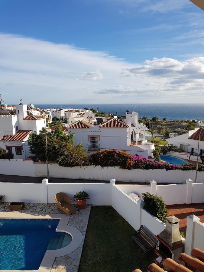 Villa - Zeezicht, Zwembad Nerja Exterior photo