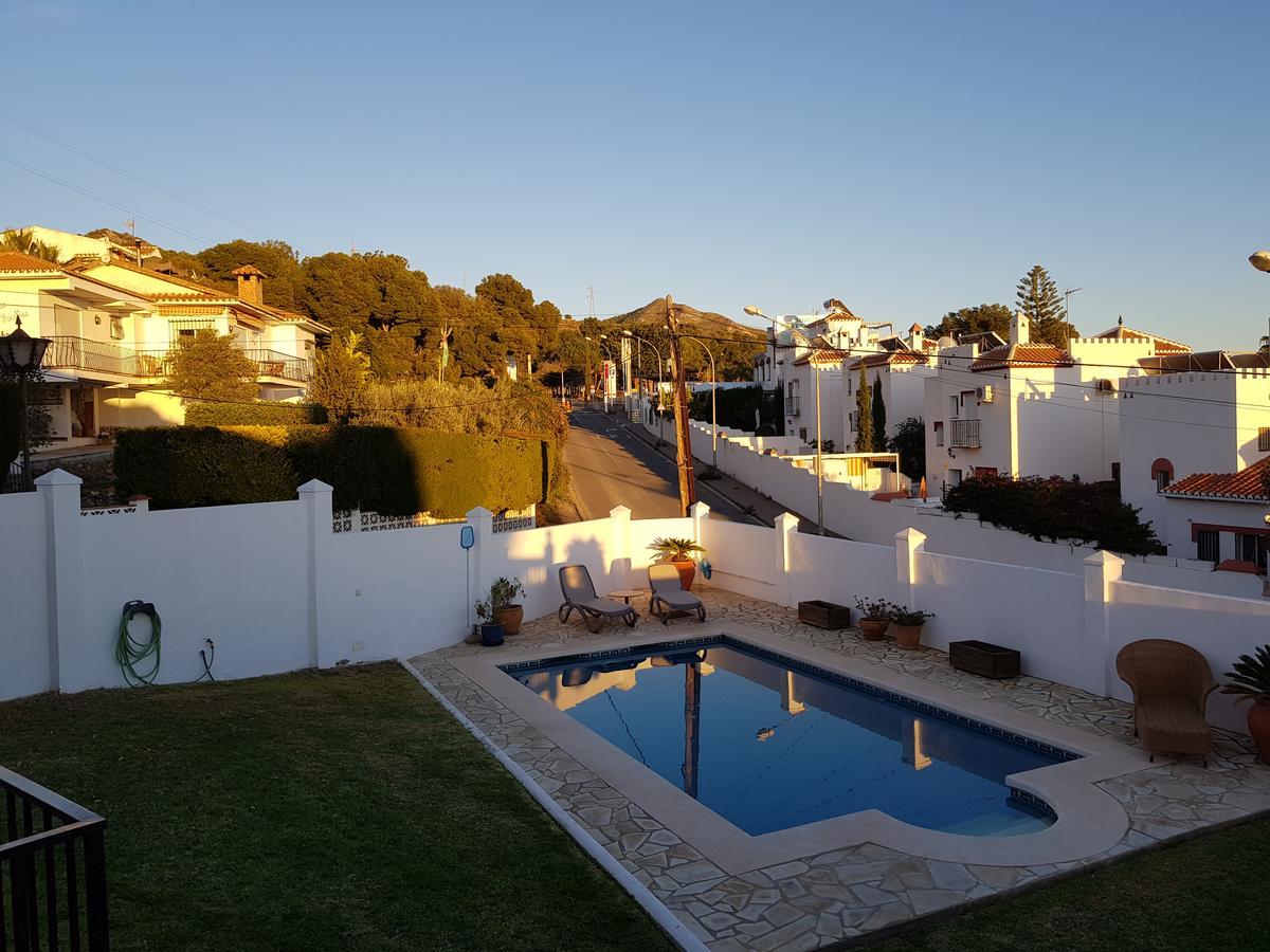 Villa - Zeezicht, Zwembad Nerja Exterior photo