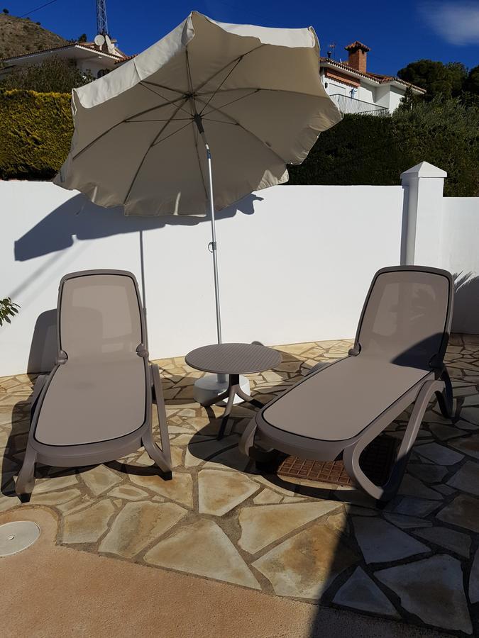 Villa - Zeezicht, Zwembad Nerja Exterior photo